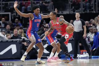 为聚光灯下 为聚光灯下