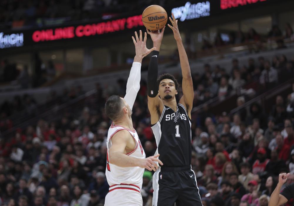 前锋法比奥 前锋法比奥